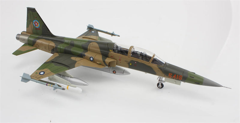 HOBBY MASTER ROCAF F-5F Tiger II 46th Aggressor Sqn 1:72 Model