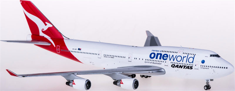 Phoenix Qantas Boeing 747-400ER VH-OEF member of oneworld 1:400 Diecast Model view 3