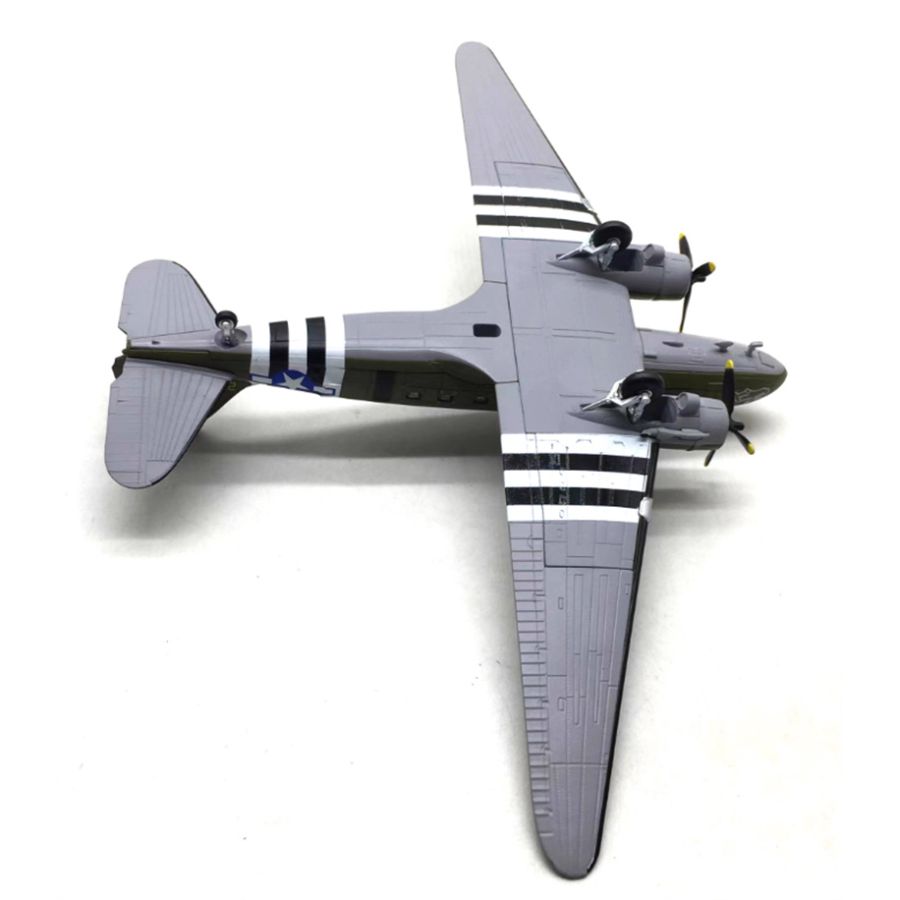 FLOZ Douglas C-47 Air Train Transport Aircraft D 1:100 Aircraft Pre-built Model