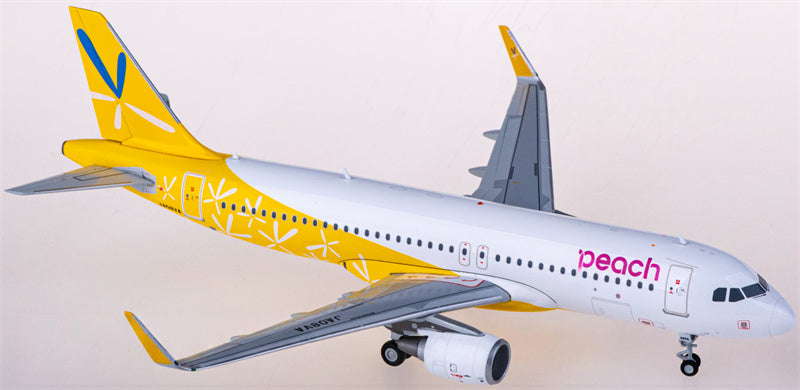 JC Wings Peach Aviation Airbus A320 JA08VA 1:200 Diecast Model view 3