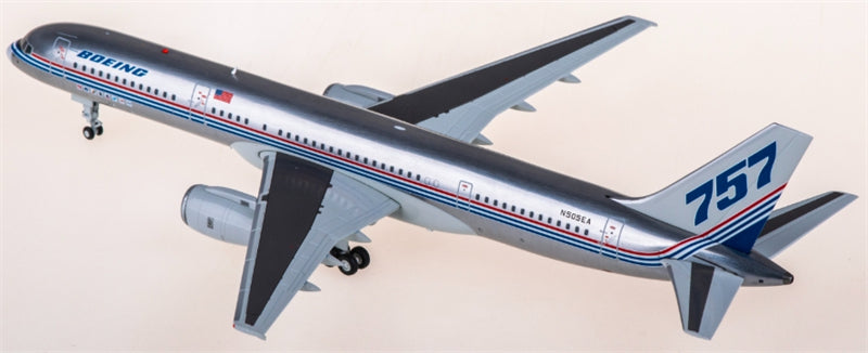 JC Wings Boeing 757-200 N505EA 1:200 Aircraft Pre-built  Airliner Model Display