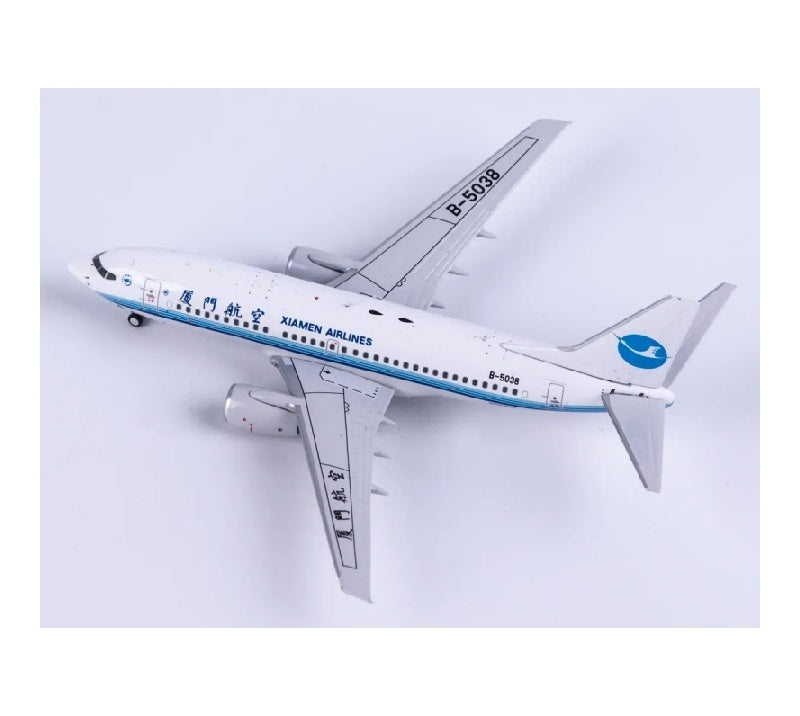 Panda Model 1:400 Xiamen Airlines Boeing 737-700 B-5038  DIECAST Model