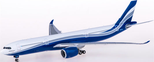 Phoenix Hifly Airbus A330-900neo CS-TKY 1:400 Diecast Model view 1