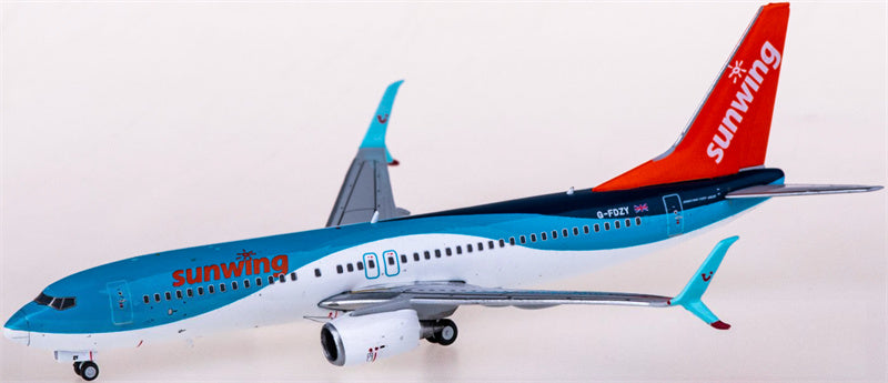 JC Wings 1:400 Sunwing Airlines Boeing 737-800 G-FDZY Diecast Model view 4