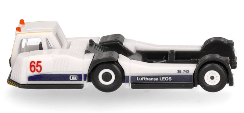 Herpa 1:200 Lufthansa LEOS Goldhofer AST-2 tractor Model