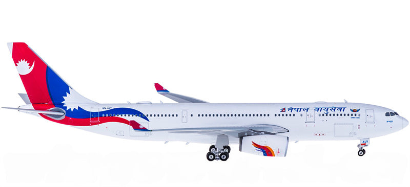 Phoenix Nepal Airlines Airbus A330-200 9N-ALY 1:400 Diecast Model view 2