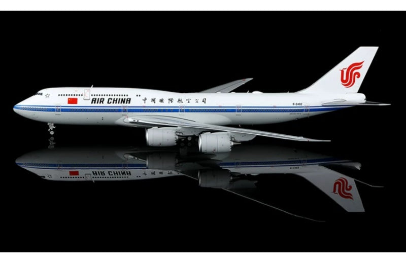 SQ Wings 1:200 Air China B747-8I B-2482 Standard Edition DIECAST Model