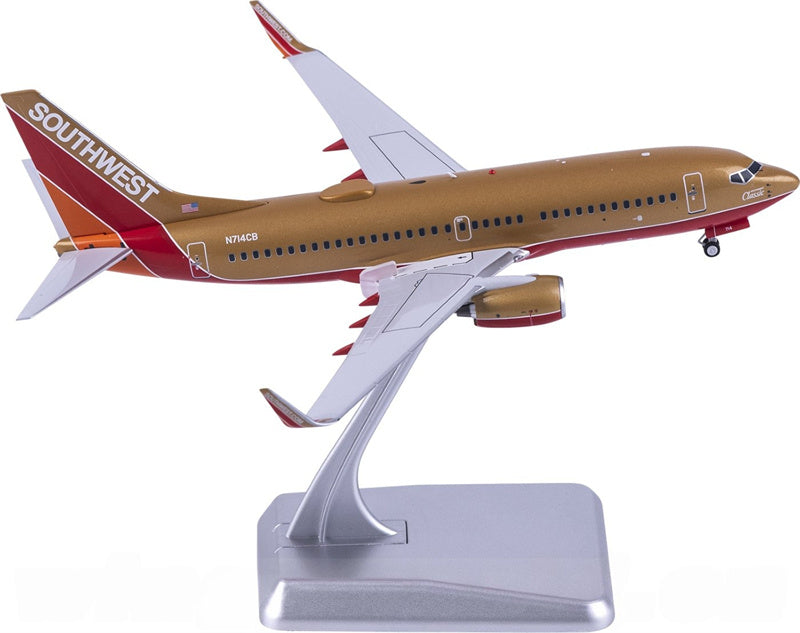 NG Models Southwest Airlines Boeing 737-700 N714CB 1:200 Diecast Model view 3