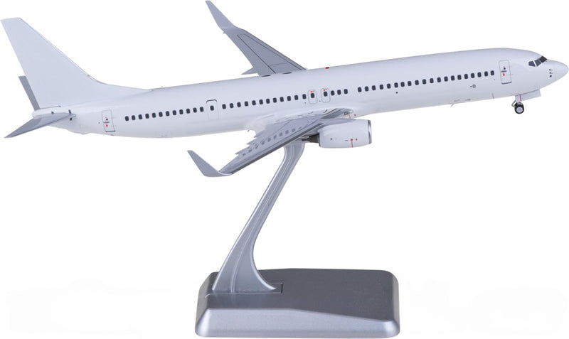 NG Models Boeing 737-900 Blank 1:200 Diecast Model view 1