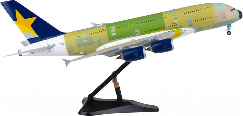 JC Wings Skymark Airlines Airbus A380 F-WWSL 1:200 Diecast Model view 2
