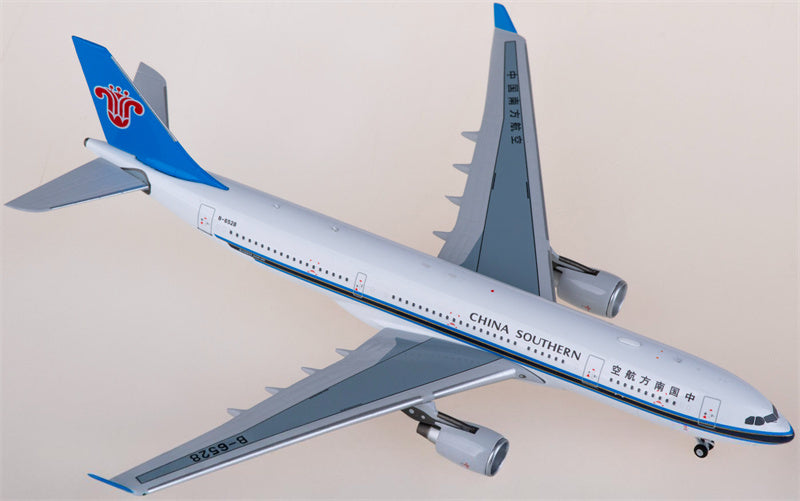 NG Models China Southern Airbus A330-200 B-6528 1:400 Diecast Model view 4