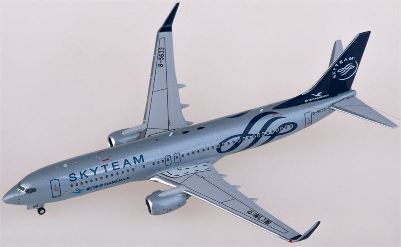 NG Models XiamenAir Boeing 737-800 B-5633 1:400 Diecast Model view 1