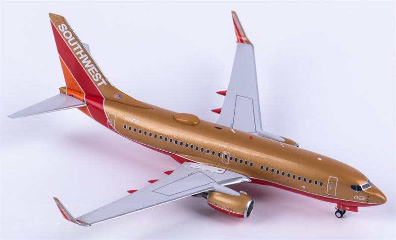 NG Models Southwest Airlines Boeing 737-700 N714CB 1:200 Diecast Model view 2