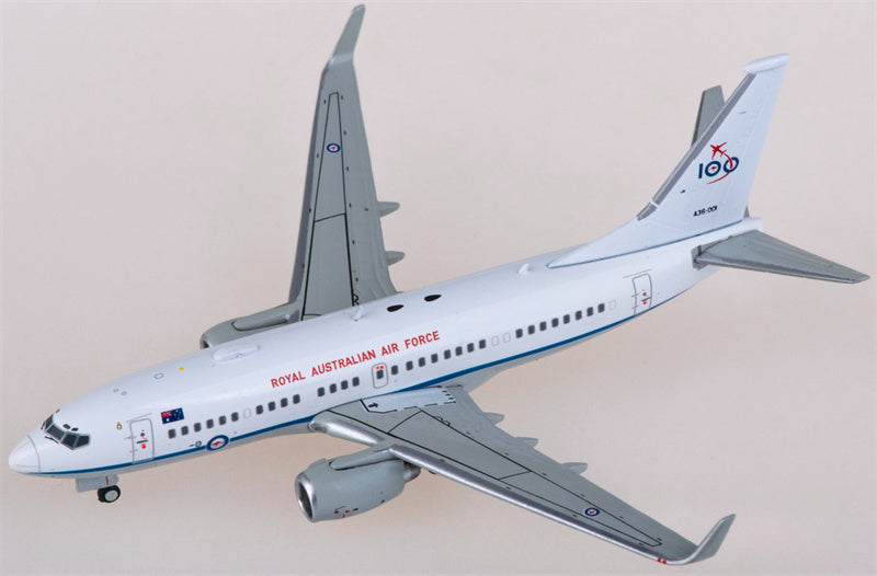 Geminijets RAAF Boeing 737-700W A36-001 100 Years 1:400 Diecast Model view 2
