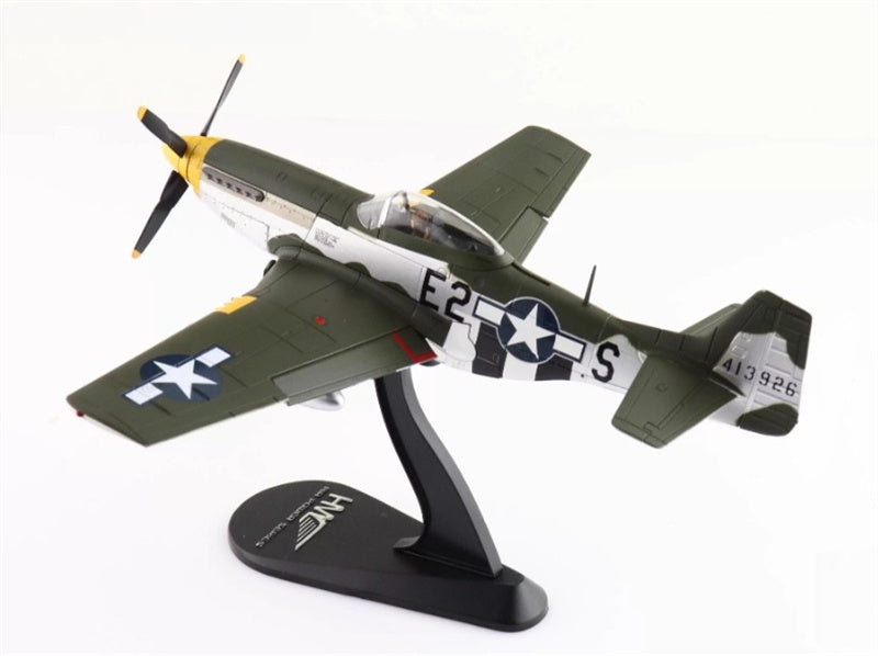 HOBBY MASTER P-51D Mustang 413926 375th FS 8th AF July 1944 1:48 Airplane Pre-built Model