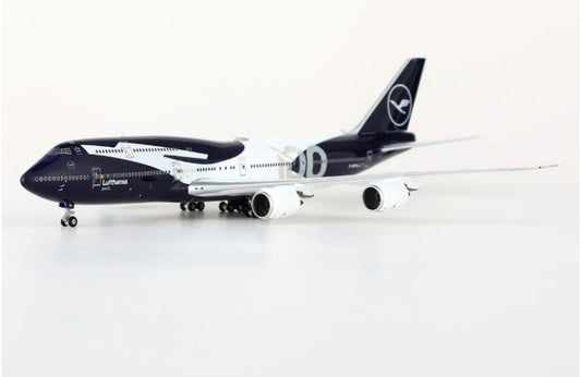 HX Models 1:400 Lufthansa B747-8 D-ABYN Standard Edition DIECAST Model