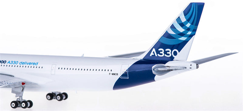 Phoenix Airbus A330-200 F-WWCB 1:400 Diecast Model view 4