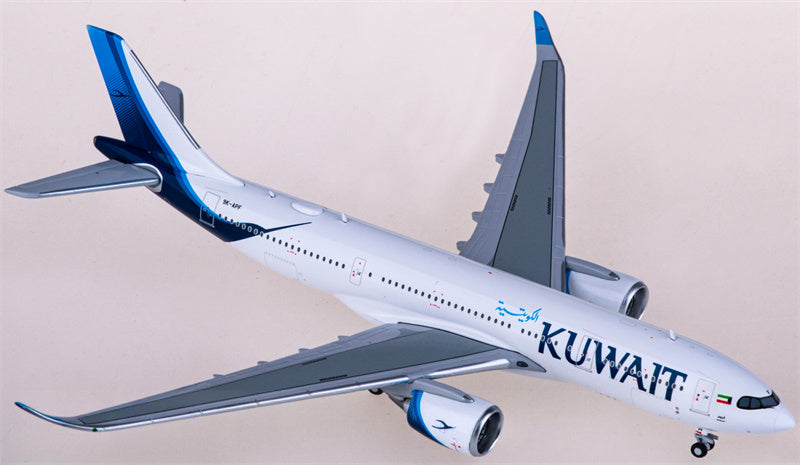 JC Wings Kuwait Airways Airbus A330-800neo 9K-APF 1:400 Diecast Model view 1