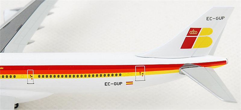 Hogan Iberia Airbus A340-300 EC-GUP 1:400 Diecast Model view 4