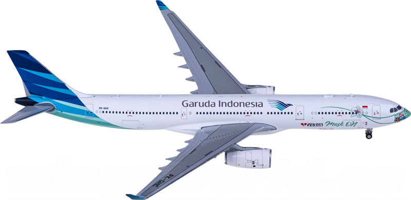 JC Wings Garuda Indonesia Airbus A330-300 PK-GHC 1:400 Diecast Model view 1