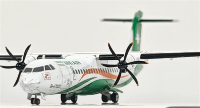 ALBATROS 1:400 UNI Air ATR-72-600 B-17003 DIECAST Model