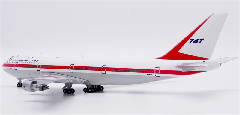 JC Wings 1:400 Boeing 747-100 N7470 w/ GSE Set DIECAST Model