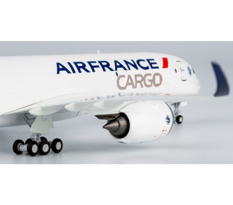 NG Models 1:400 Air France Cargo A350F DIECAST Model