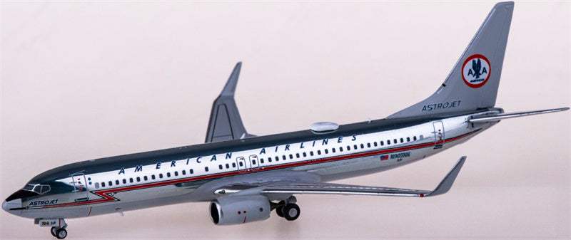 NG Models American Airlines Boeing 737-800 N905NN 1:400 Diecast Model view 3