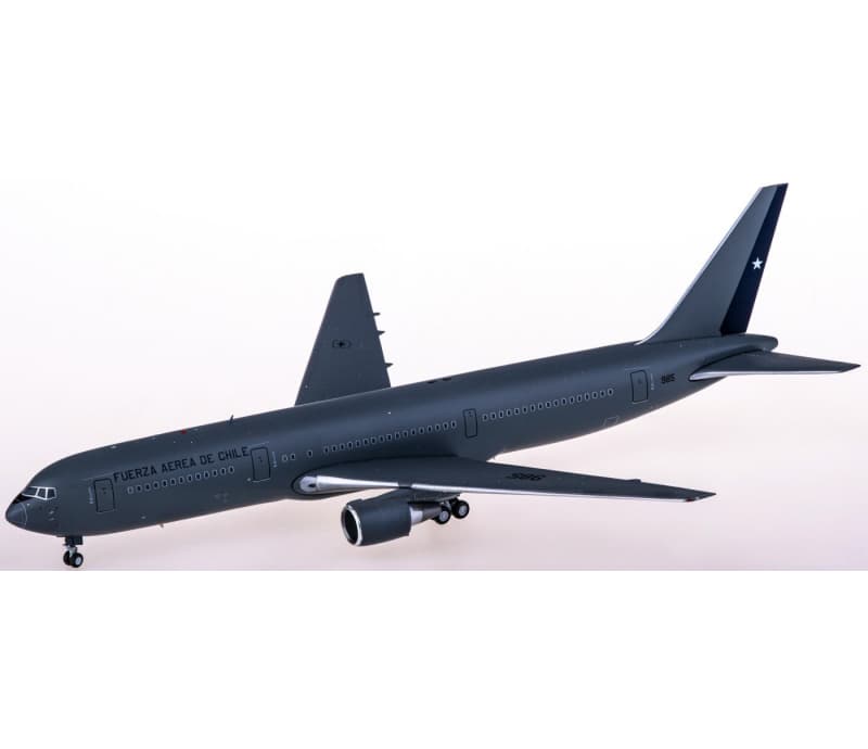 JC Wings Chilean Air Force Boeing 767-300ER 985 1:200 Aircraft Pre-built  Airliner Model Display