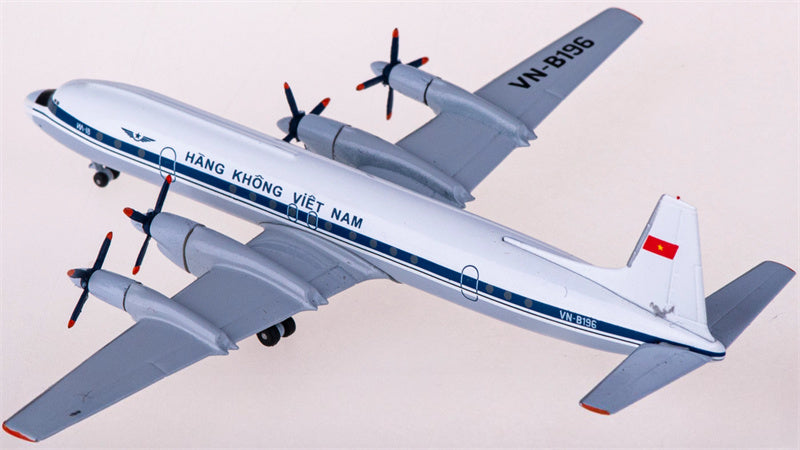 AeroClassics Vietnam Airlines for Ilyushin Il-18 VN-B196 1:400 Airplane Pre-built  Airliner Model Display