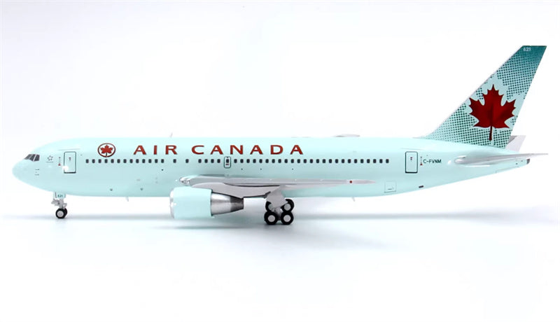 C Air Canada Boeing 767-200ER C-FVNM 1:400 Diecast Model view 2