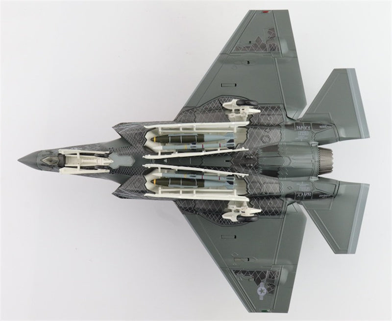 HOBBY MASTER F35C Lightning II JSF Black Chrome XE-105/168842 US Navy August 2022 1:72 Aircraft Pre-built Model