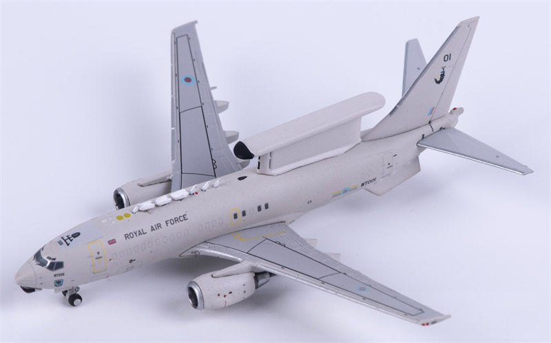 Geminijets RAF Boeing E-737 AEW1 WT001 1:400 Diecast Model view 2