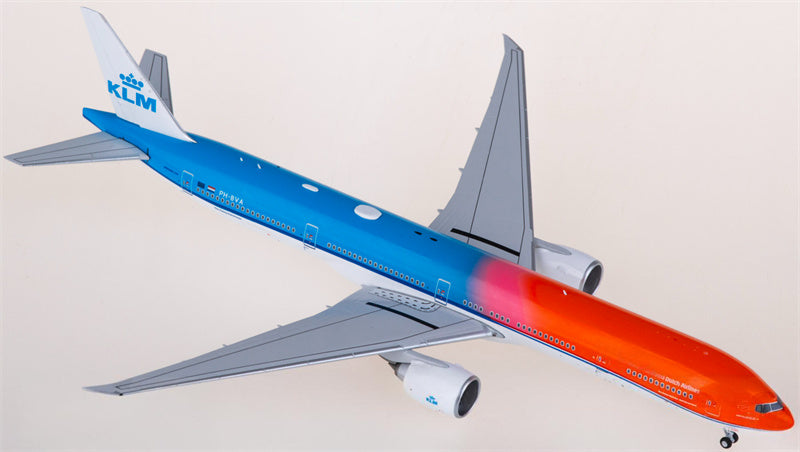 NG Models KLM Boeing 777-300ER PH-BVA 1:400 Diecast Model view 3