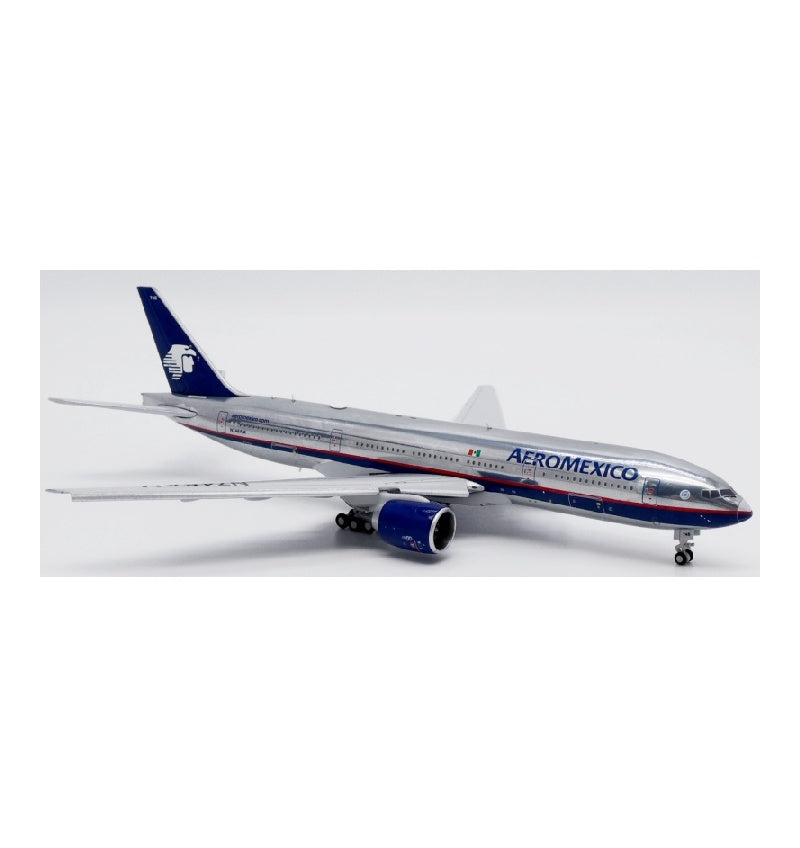 JC Wings 1:400 Aeromexico Boeing 777-200 N746AM Flaps Down DIECAST Model