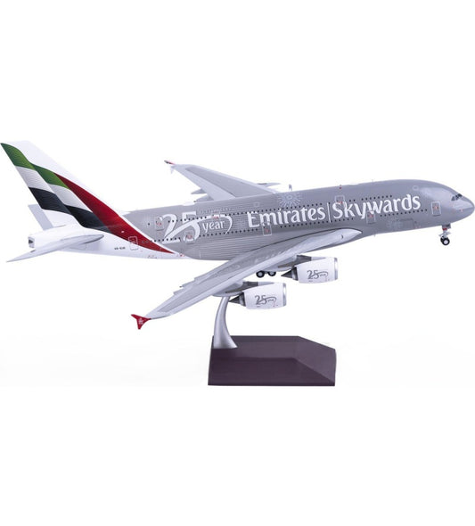 Geminijets 1:200 Emirates Airbus A380 A6-EUE  DIECAST Model