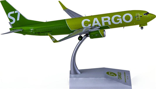 JC Wings S7 Airlines Cargo Boeing 737-800BCF VP-BEN 1:200 Diecast Model view 1