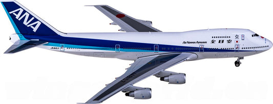 Phoenix ANA Boeing 747SR JA8157 1:400 Diecast Model view 1