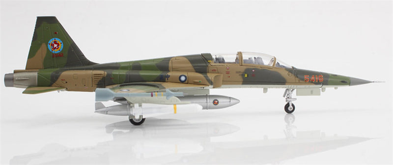 HOBBY MASTER ROCAF F-5F Tiger II 46th Aggressor Sqn 1:72 Model