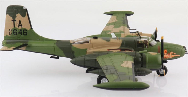 HOBBY MASTER B-26K Counter Invader AF64-646, 609th SOS,59th SOW, Thailand 1969 1/72 Aircraft Pre-built Model