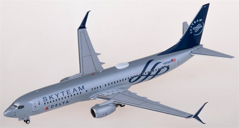 NG Models Delta Air Lines Boeing 737-800 N381DN Skyteam 1:200 Diecast Model view 2