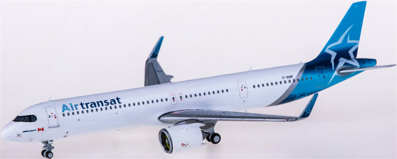 JC Wings Air Transat Airbus A321NEO C-GOIF 1:400 Diecast Model view 2