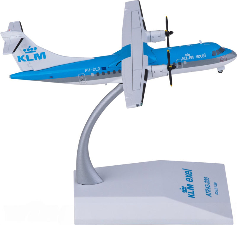 JC Wings KLM for ATR-42-300 PH-XLD 1:200 Airplane Pre-built  Airliner Model Display