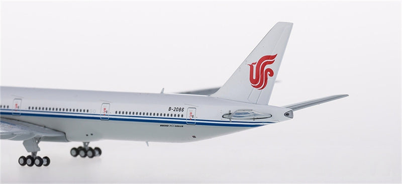 Geminijets Air China Boeing 777-300ER B-2086 1:400 Diecast Model view 3