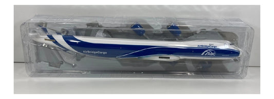 Hogan 1:200 AirBridgeCargo Boeing 747-8F ABS Model PLUG-IN