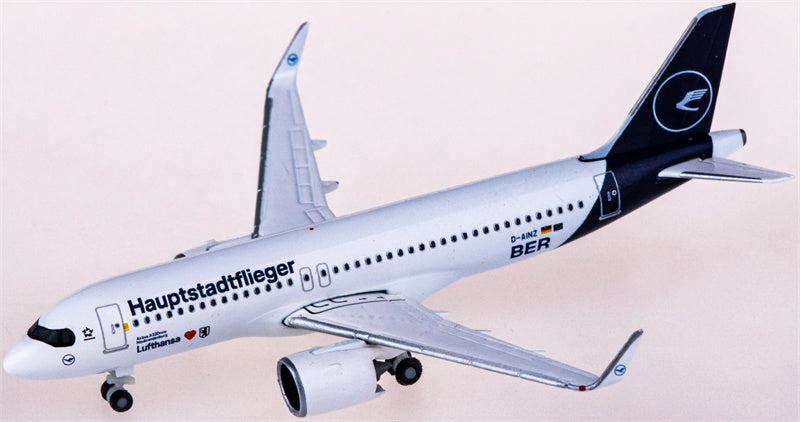 Herpa Lufthansa Airbus A320neo D-AINZ 1:500 Diecast Model view 1