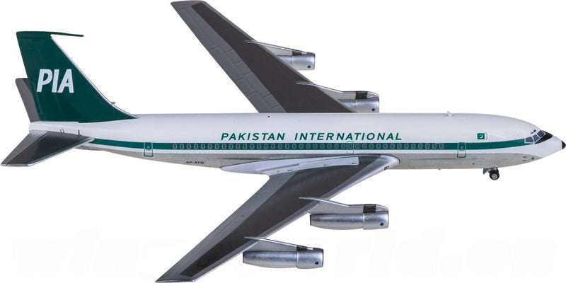AeroClassics PIA Boeing 720B AP-ATQ 1:200 Diecast Model view 4