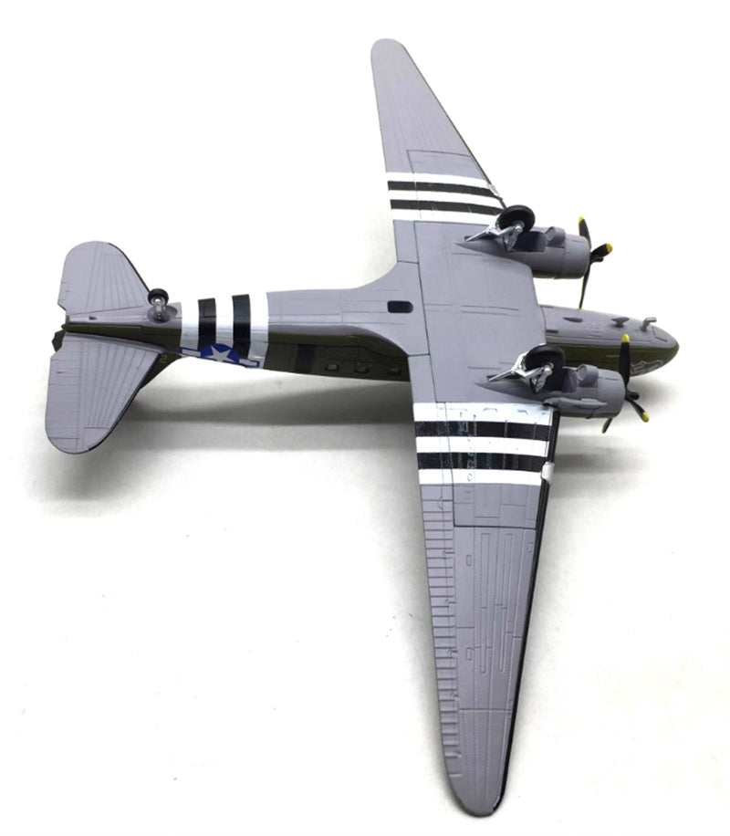 FLOZ Douglas C-47 Air Train Transport Aircraft D 1:100 Aircraft Pre-built Model