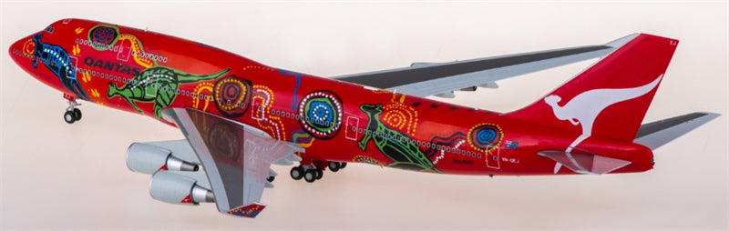 JC Wings Qantas Airways Boeing 747-400 VH-OEJ 1:200 Diecast Model view 3