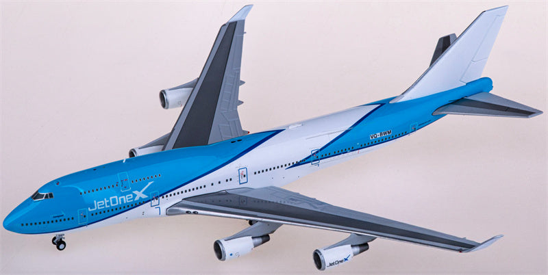 JC Wings JetOneX Boeing 747-400 VQ-BWM 1:400 Diecast Model view 3